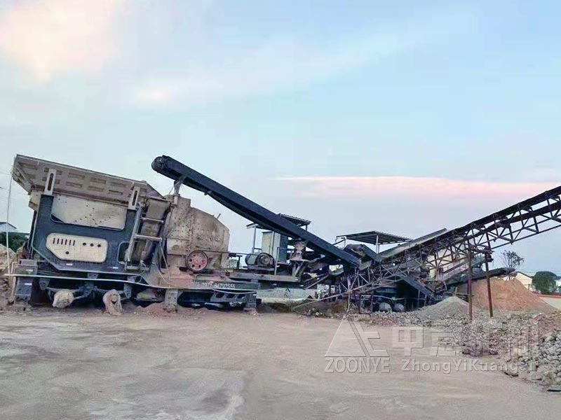 移動反擊式破碎機(jī).jpg